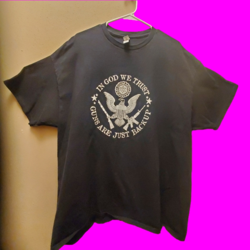 Mens 2xl black tshirt In God We Trust Guns are Just Backup